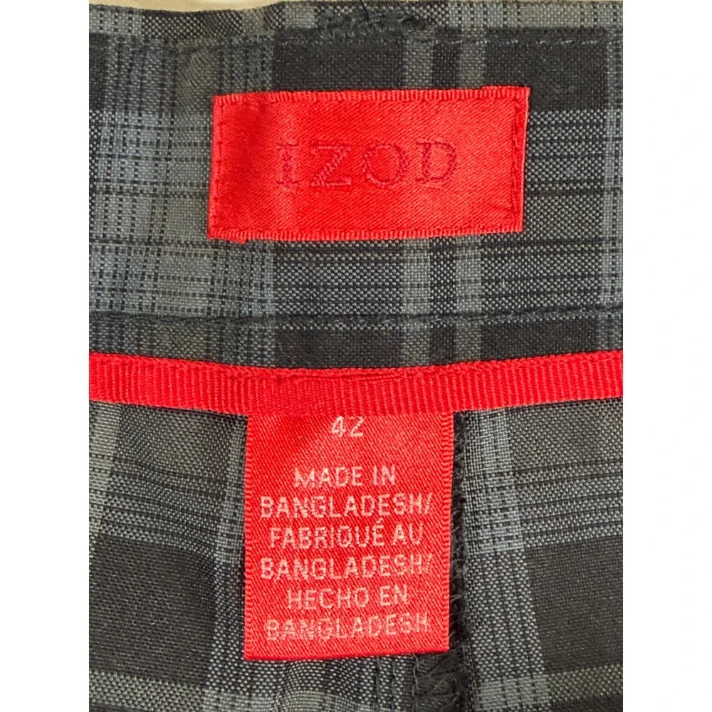 IZOD Mens Golf Shorts Size 42 Grey Black Plaid Flat Front Polyester Plaid‎ 3209